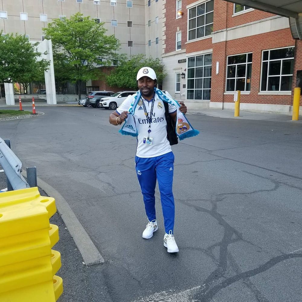 Meet your Posher, Badjo